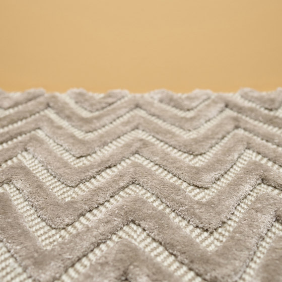 Zigzag - Devito Paloma wool-tencel | Rugs | Bomat