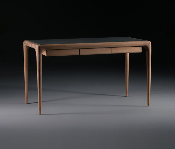 Latus leather desk | Desks | Artisan