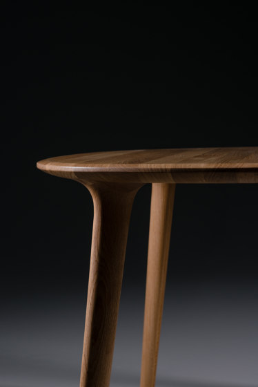 Luc round table | Dining tables | Artisan
