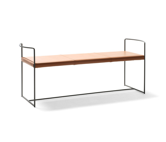 New Outline bench | Sitzbänke | Eponimo