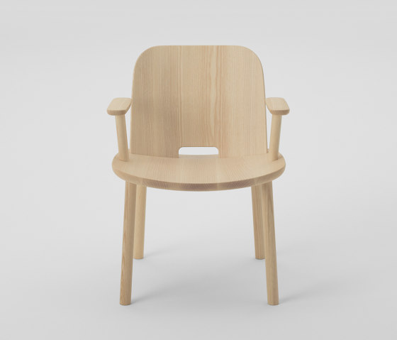 Fugu Lobby chair (with armrests) | Sillas | MARUNI