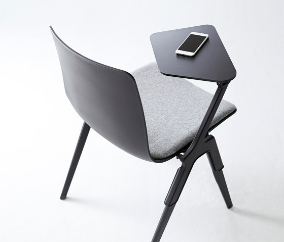 A-Chair | Sillas | Davis Furniture