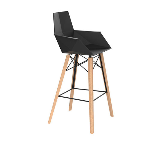 Faz wood bar stool with arms | Sgabelli bancone | Vondom