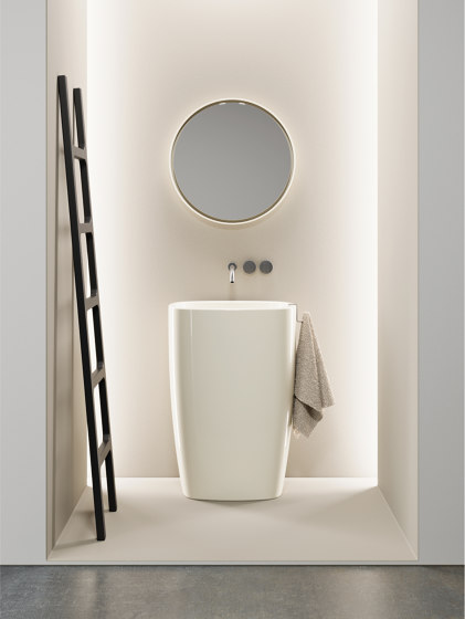 Oltre - bath towel ladder rack in MDF | Porte-serviettes | NIC Design