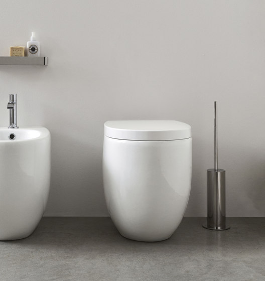 Milk - Rimless floor-mounted toilet | WC | NIC Design