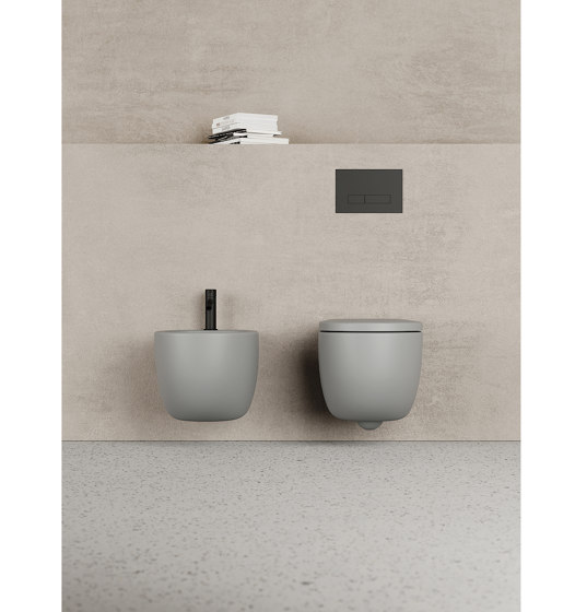 Milk - Rimless wall-hung toilet | WC | NIC Design