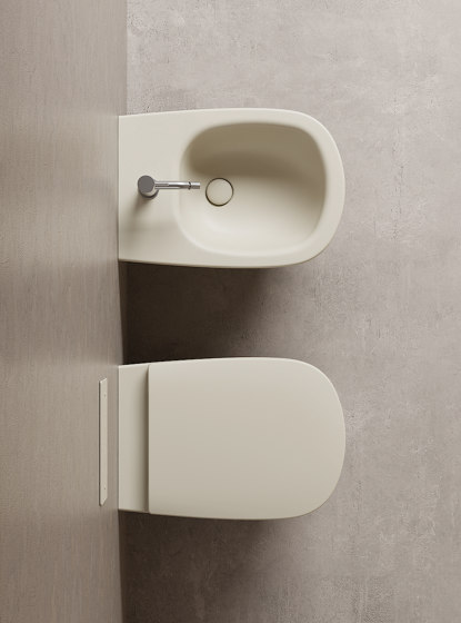 Ovvio floor-mounted bidet | Bidets | NIC Design