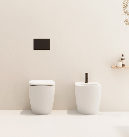 Ovvio floor-mounted bidet | Bidets | NIC Design