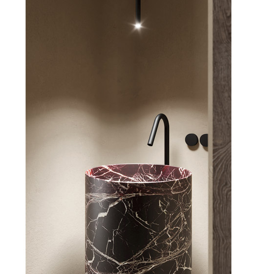 Ovvio freestanding | Wash basins | NIC Design