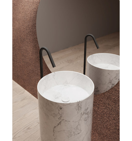 Ovvio freestanding | Wash basins | NIC Design