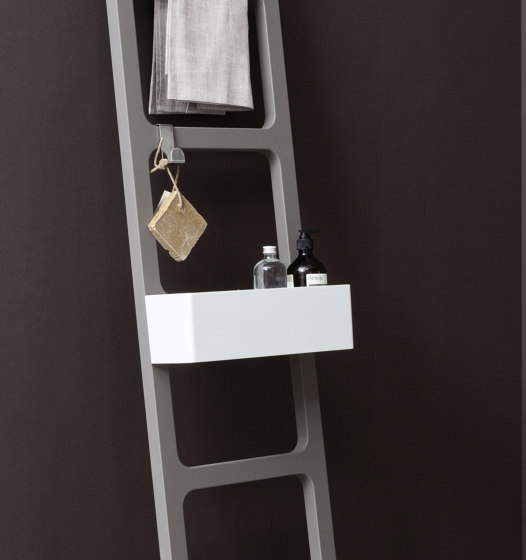 Oltre - toiletry box | Bath shelves | NIC Design