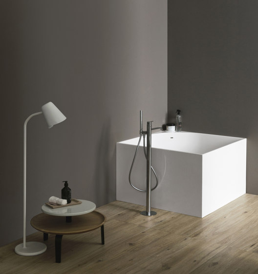 Tub bathtube | Badewannen | NIC Design