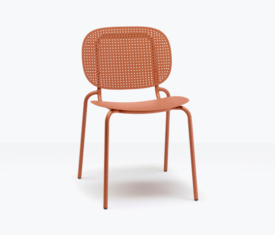 Si-Si Dots by SCAB Design | Chairs
