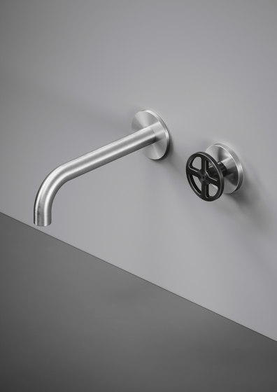 Valvola02 | Wall mounted hydroprogressive mixer with spout | Bath taps | Quadrodesign