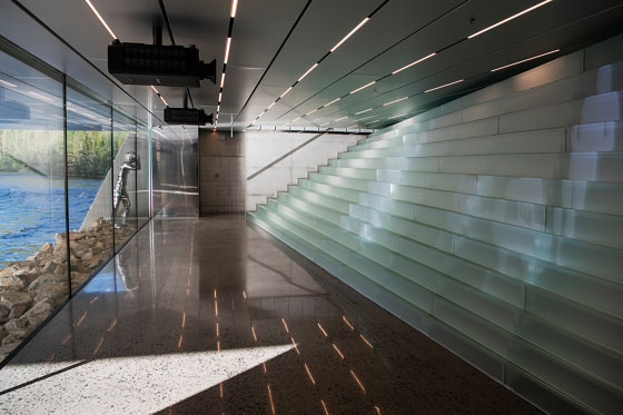 Glass Fan by Siller Treppen | Staircase systems