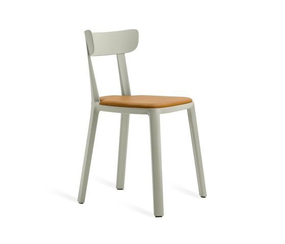 Cadrea | Chair with Upholstery | Chaises | TOOU