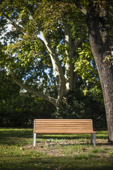 emau | park bench with backrest | Benches | mmcité
