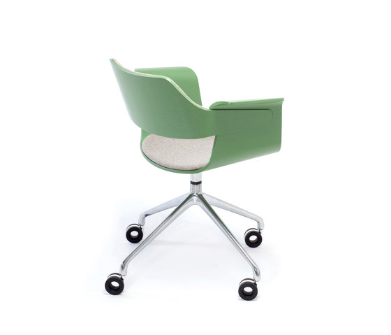 Flagship Armchair with swivel base and castors | Sillas | PlyDesign