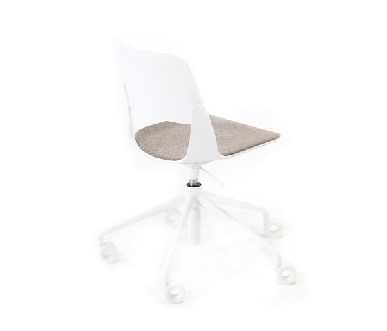 Frigate height-adjustable swivel chair | Chairs | PlyDesign
