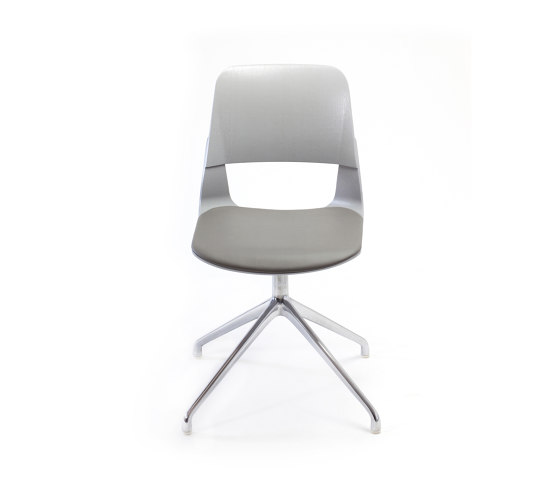 Frigate Chair with swivel base | Chaises | PlyDesign