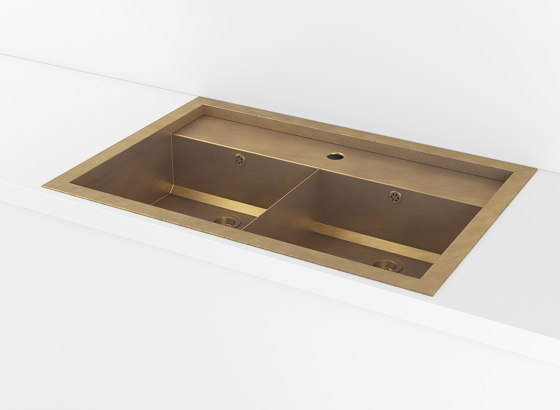 SINKS | TOP-MOUNTED RECTANGULAR SINK WITH STEP AND DIVIDER | Kitchen sinks | Officine Gullo