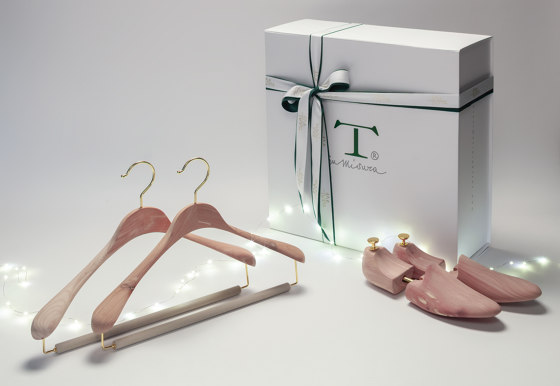 Scented Red Cedar Collection - Alberto hanger & Vigevano Shoe Tree | Grucce | Industrie Toscanini