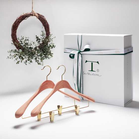 Scented Red Cedar Collection - Alberto hanger | Perchas | Industrie Toscanini