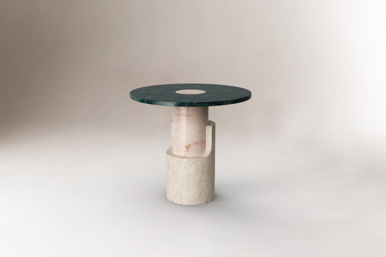 Braque Travertine side table | Tables d'appoint | Dooq