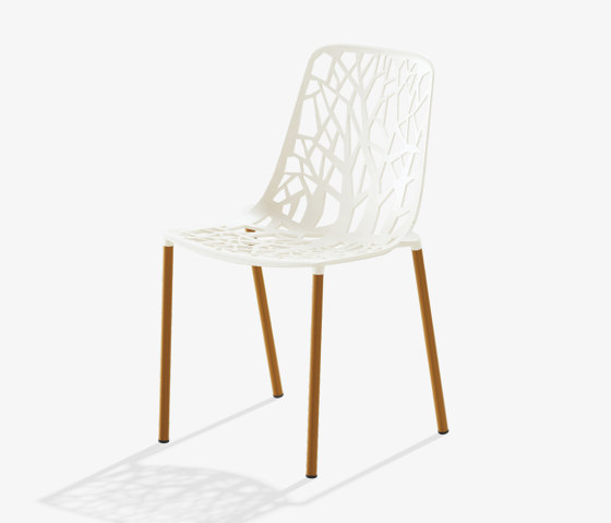 Forest chair with legs covered in Iroko | Stühle | Fast