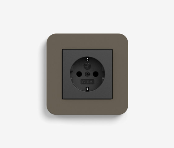 E3 | Socket outlet Umber with black | Schuko sockets | Gira