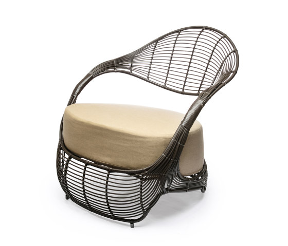 Manolo Easy Armchair, outdoor | Armchairs | Kenneth Cobonpue