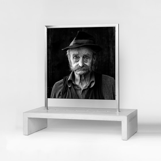 Culture | PHOTO Bench | Advertising displays | Atelier Jungwirth
