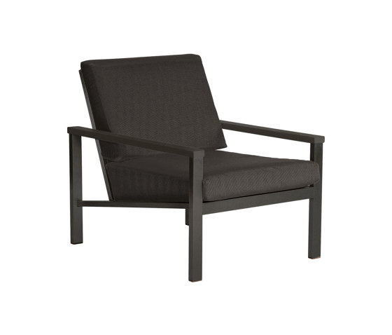 Equinox Deep Seating Armchair (powder coated) (Graphite - Carbon Sunbrella® Webbing) | Fauteuils | Barlow Tyrie