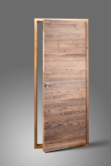 Wood Doors | Reclaimed wood door | Horizontal | Porte interni | Wooden Wall Design