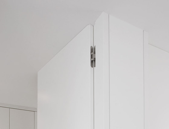 Moderne Innentüren raumhohe Türen INTRA UZ Signalweiß | Innentüren | ComTür