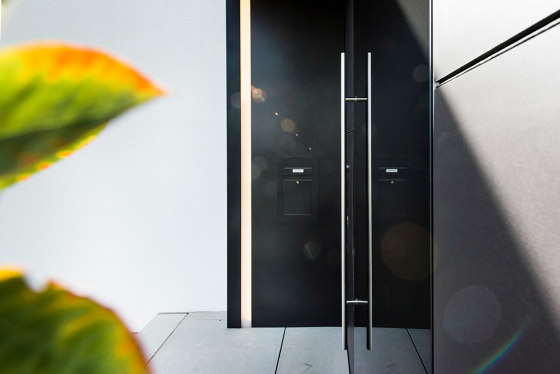 Modern front doors doors with special surfaces GALAXY | Puertas de las casas | ComTür