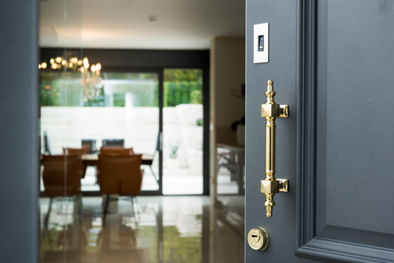 Klassische Haustüren flächenbündige Türen ANTIK | Haustüren | ComTür