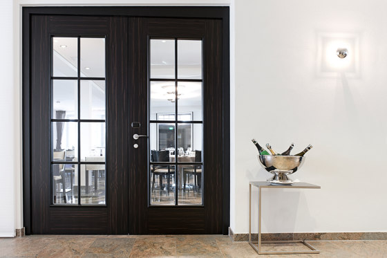 Modern entrance doors security doors fire proof doors | Portes d'entrée d'appartement | ComTür