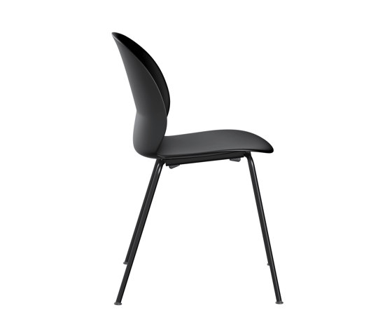 N02™ Recycle | Chair | N02-10 | Black | Chrome base | Sillas | Fritz Hansen