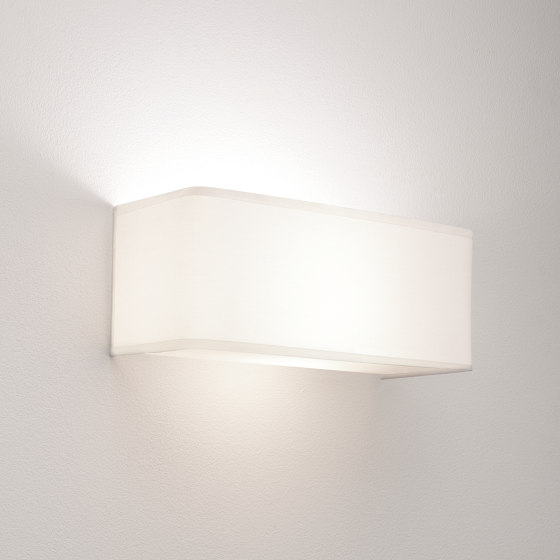 Ashino Wide | White Fabric | Lámparas de pared | Astro Lighting