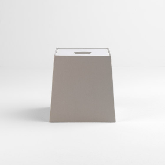 Tapered Square 195 | Putty | Accessoires d'éclairage | Astro Lighting