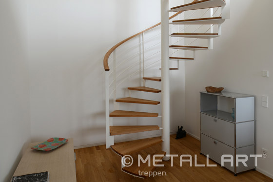 Filigree newel stairs in a private residence in Stuttgart | Scale | MetallArt Treppen