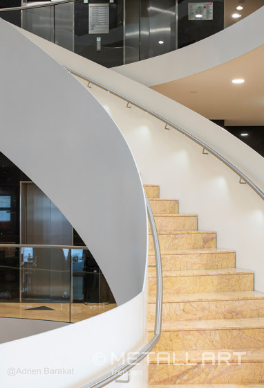 LED handrail lighting in noble finish at Nash Suites Airport Hotel in Meyrin | Sistemas de escalera | MetallArt Treppen