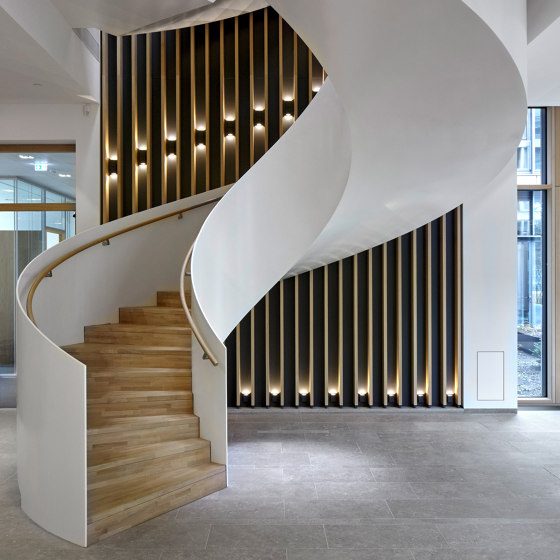 Aesthetically curved spiral staircase at the Hamburg Herz Foundation | Sistemas de escalera | MetallArt Treppen
