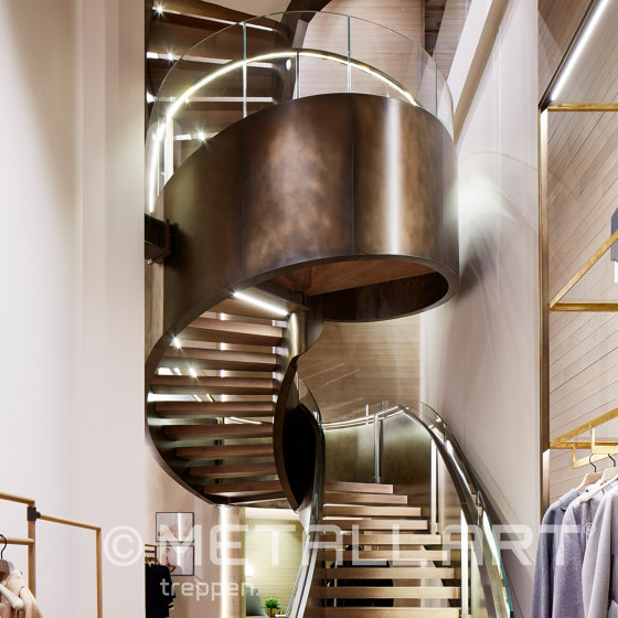 Imponierende Stahltreppe im Wiener Max Mara-Store | Treppengeländer | MetallArt Treppen