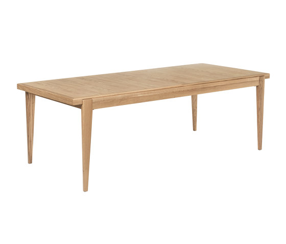 S-Table | Oak Matt Lacquered | Esstische | GUBI