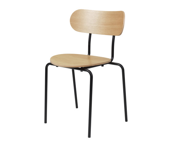 Coco Dining Chair, Stackable (Oak) | Sillas | GUBI