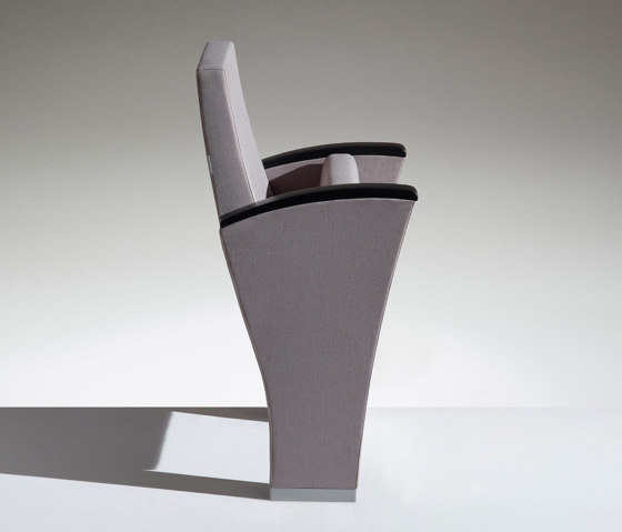 Unica with low backrest | Auditorium seating | Lamm