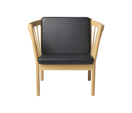 J146 Lounge Chair by Erik Ole Jørgensen | Armchairs | FDB Møbler