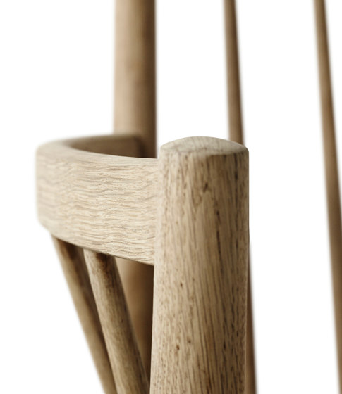 J81 Chair by Jørgen Bækmark | Sedie | FDB Møbler